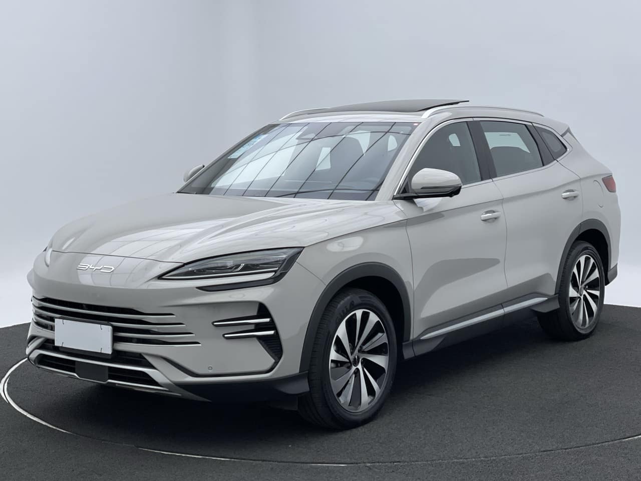 Marcas chinesas avançam no Brasil em 2026 e desafiam a BYD